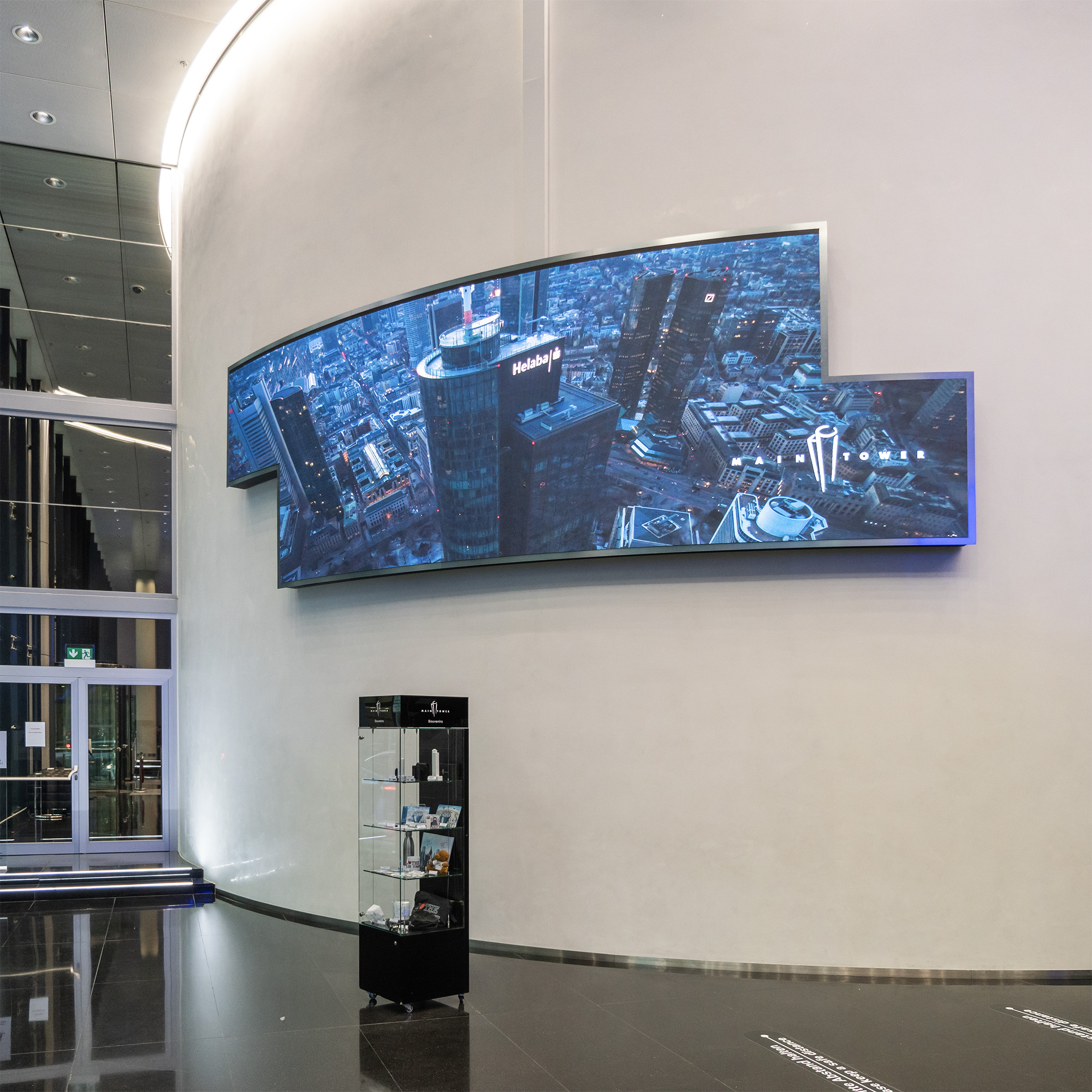 Mehr über den Artikel erfahren Maintower Curved LED-Wall